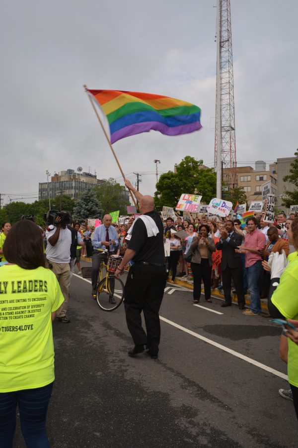 Slide Show: 2014 Westboro Baptist Church Counter-protest